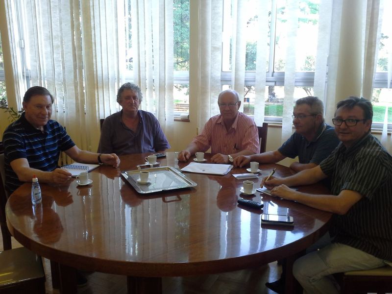 EXECUTIVO RECEBE PREFEITO DE SÃO JOSÉ DO INHACORÁ